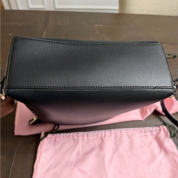 Kate Spade Backpack Shoulder Bag in Black with 3 changing flab’s - Picture 15 of 16